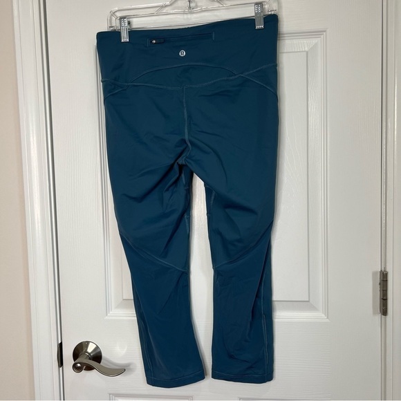 Lululemon Pace Rival Mid-Rise Crop - Picture 2 of 9